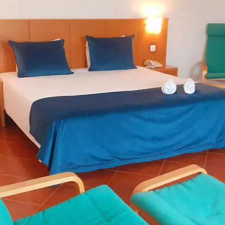 Hotel Santa Cruz 3*