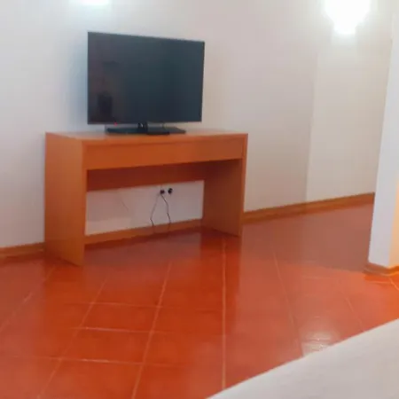 Santa Cruz Otel
