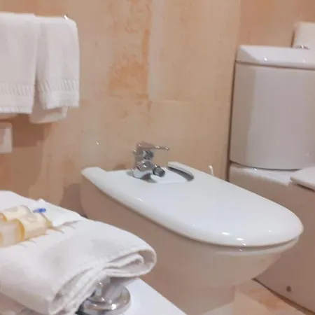 Hotel Santa Cruz Silveira (Lisbon)
