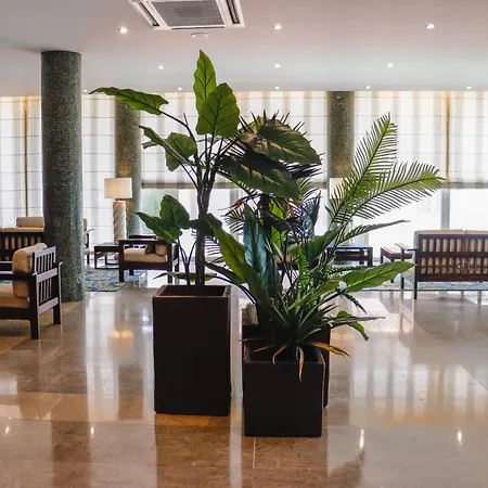Hotel Santa Cruz 3*