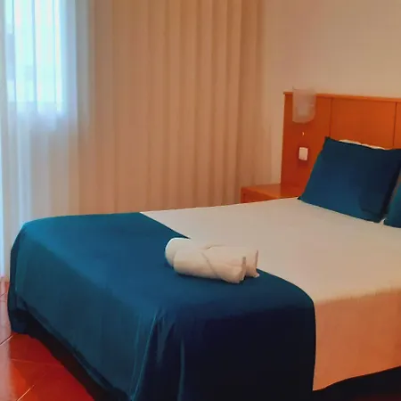Otel Santa Cruz 3*