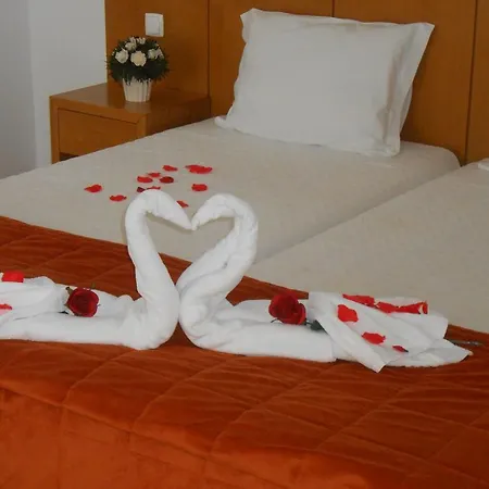 Hotel Santa Cruz 3*